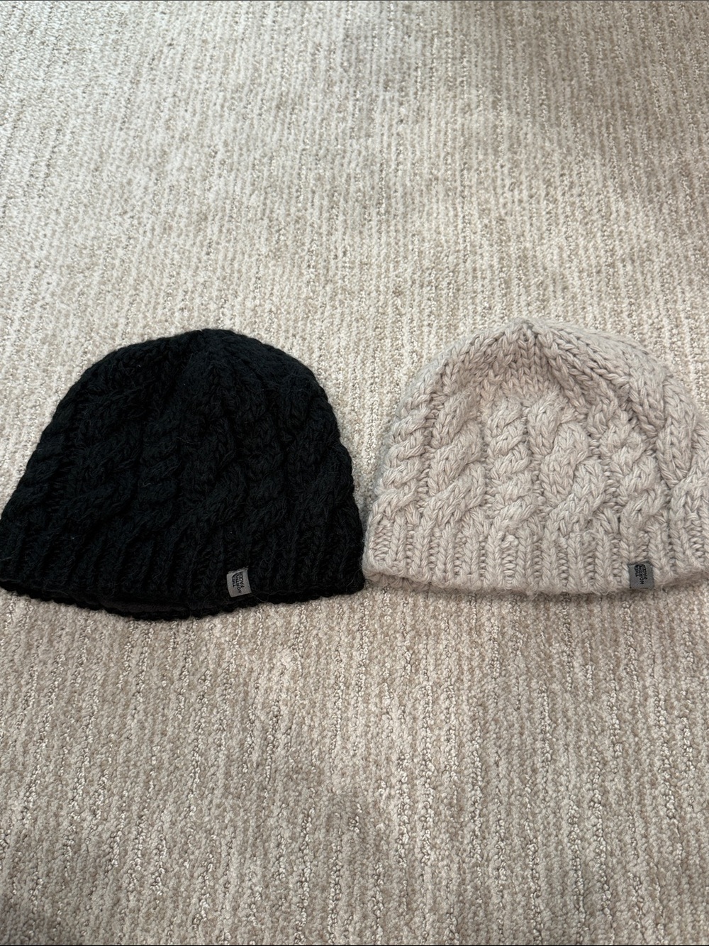 The North Face Kids/Womens Cable-Knit Beanie Pair - Black and Cream